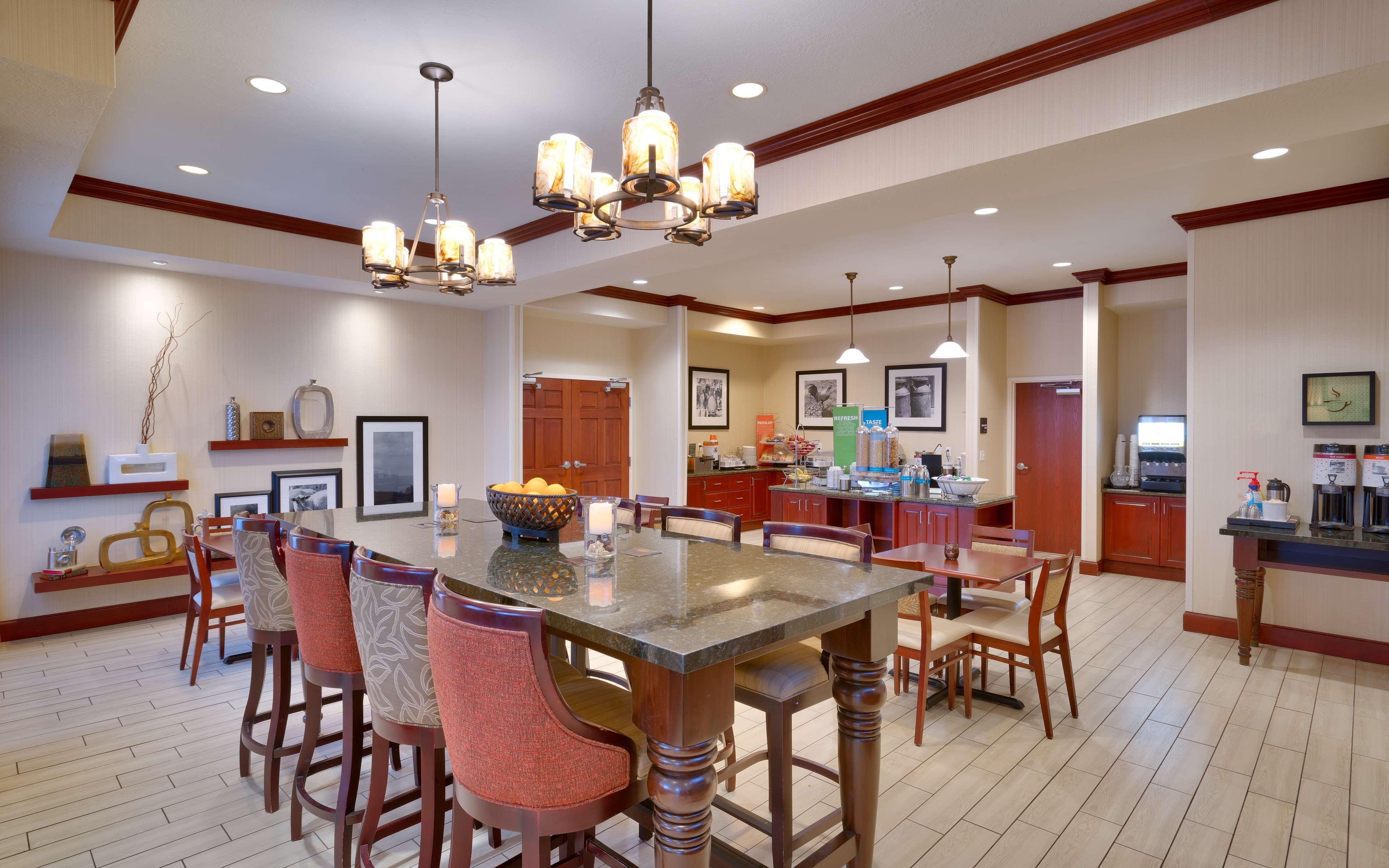 Hampton Inn Tremonton Exterior photo