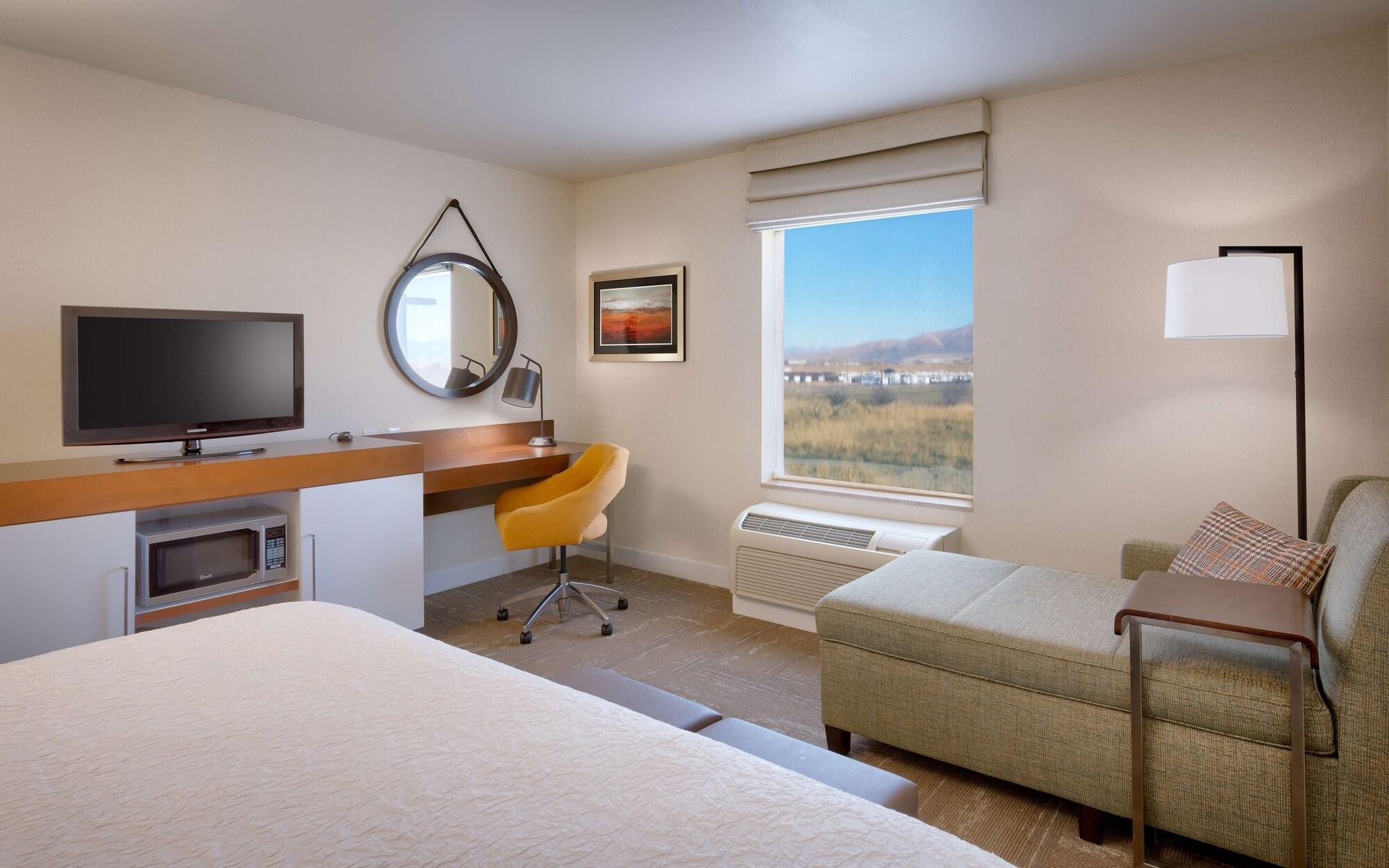 Hampton Inn Tremonton Exterior photo