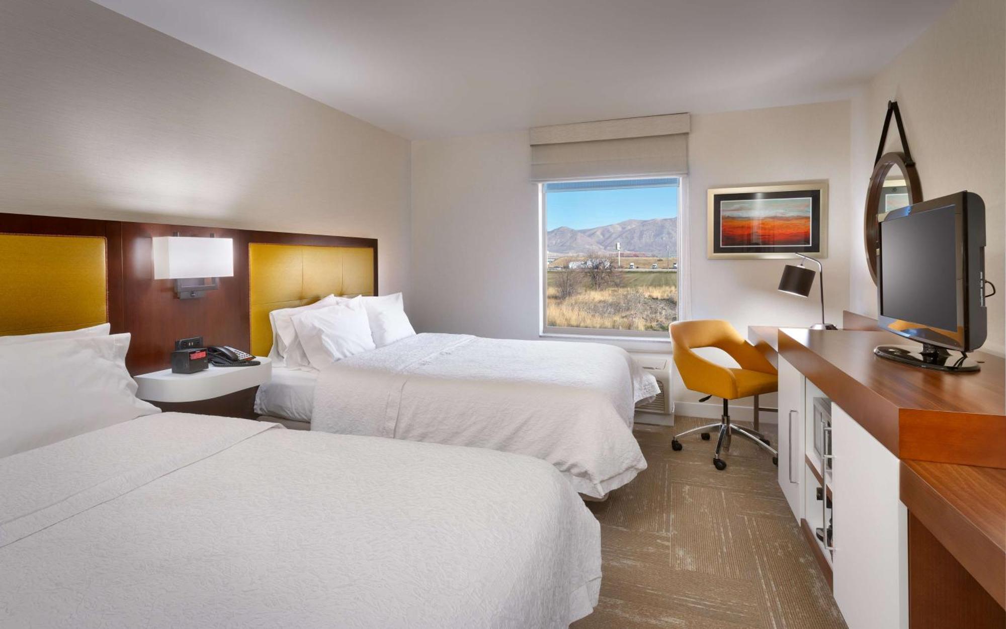 Hampton Inn Tremonton Exterior photo