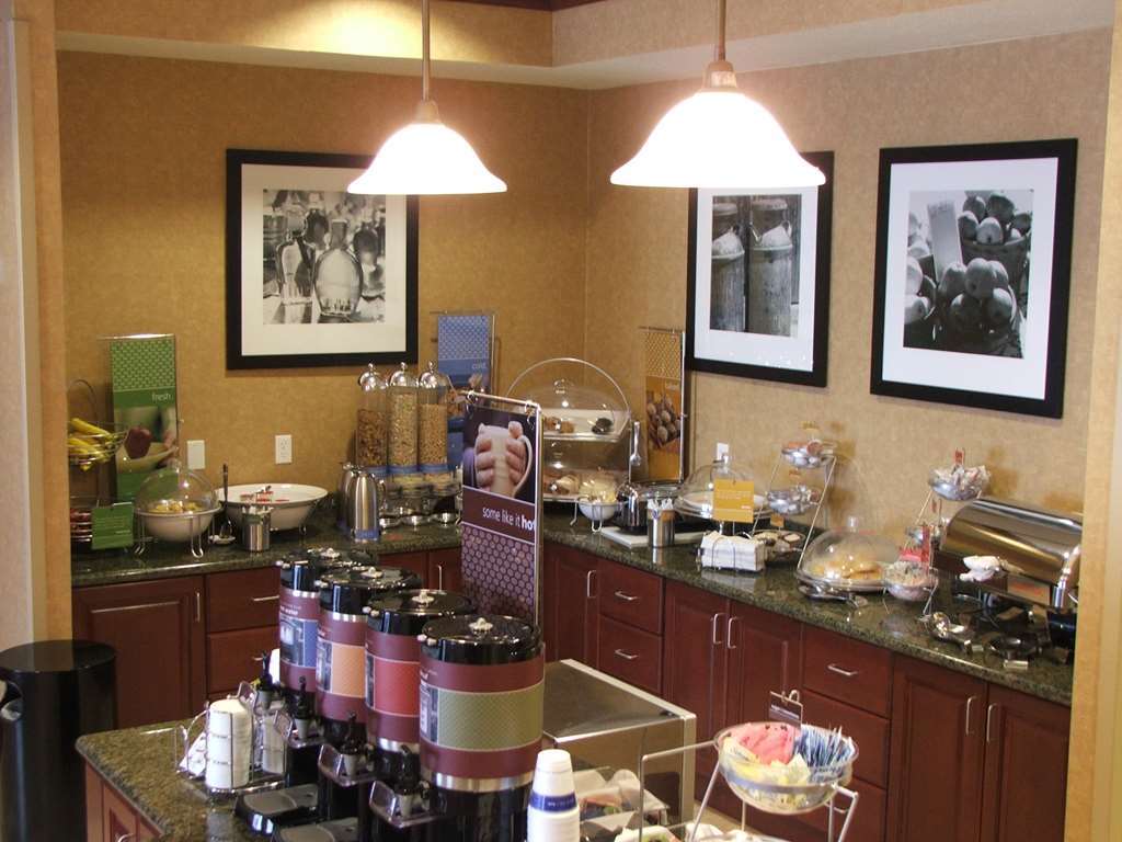 Hampton Inn Tremonton Restaurant photo