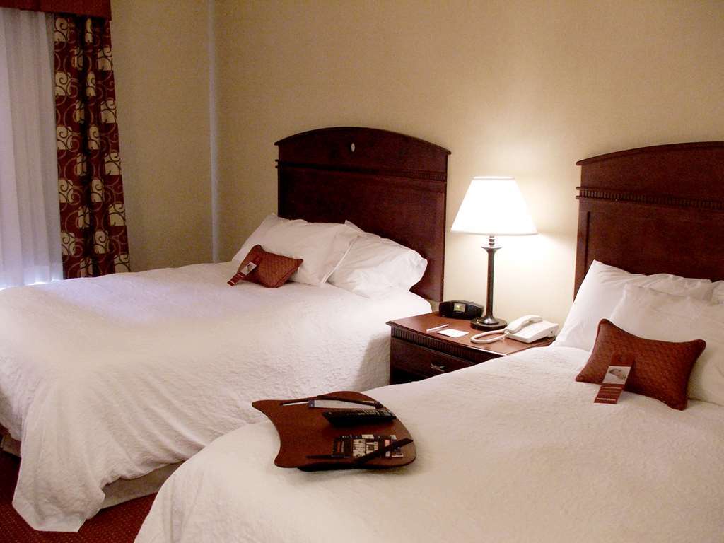 Hampton Inn Tremonton Room photo